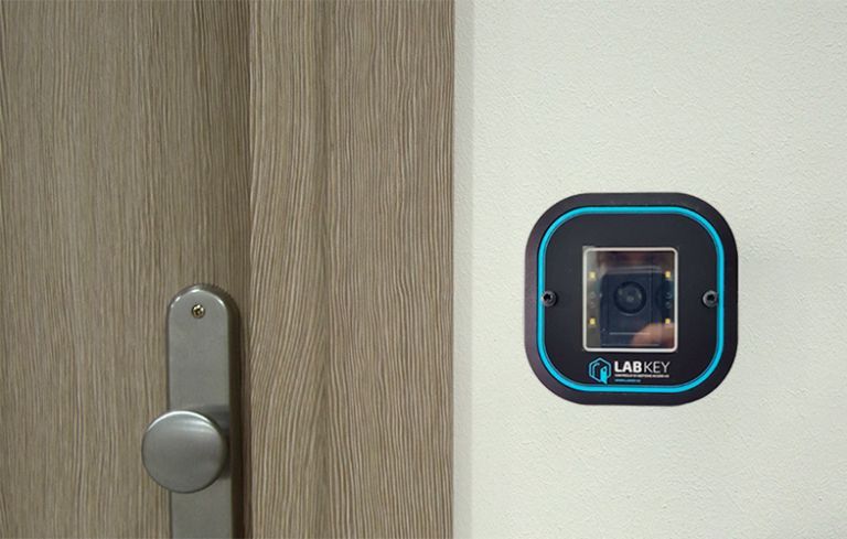 Controllo-accessi-varchi-con-qr-code